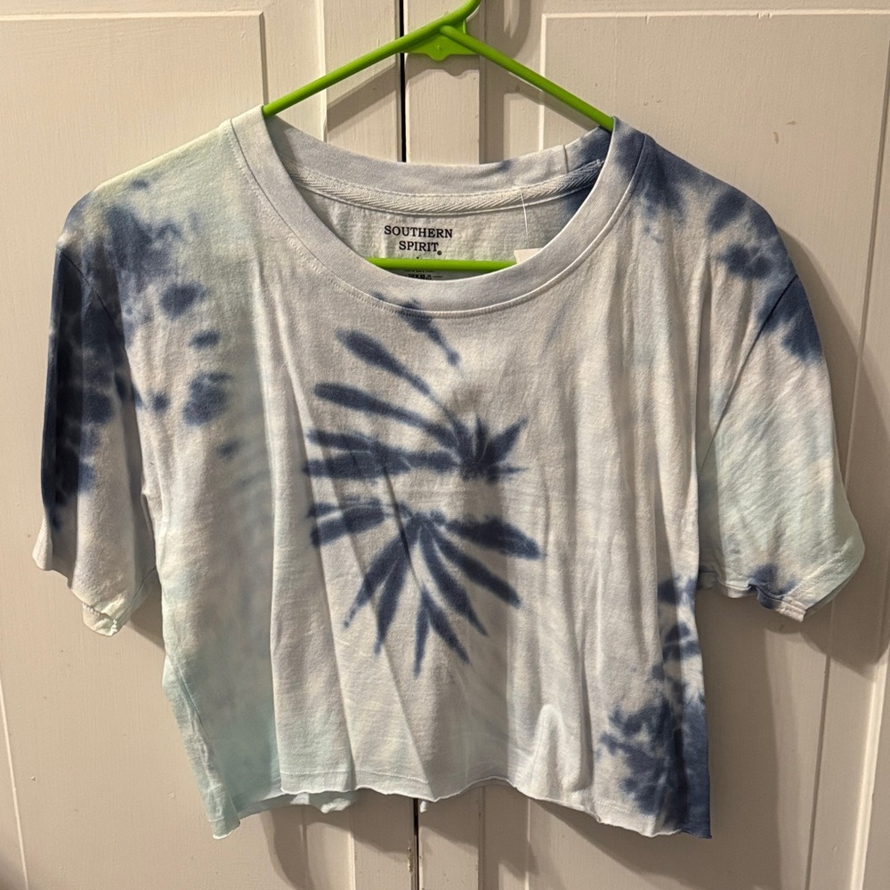 NWT Southern Spirit Blue Tie-Dye Crop Top